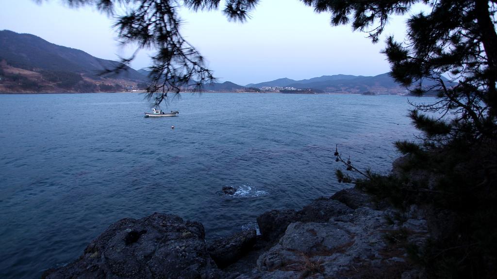 Blue & White Pension Namhae Dış mekan fotoğraf